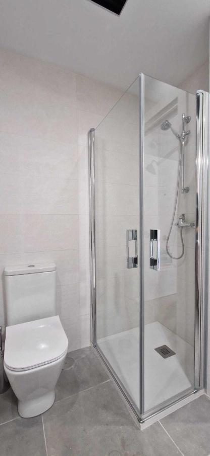 Malaga Lodge Apartments Kültér fotó